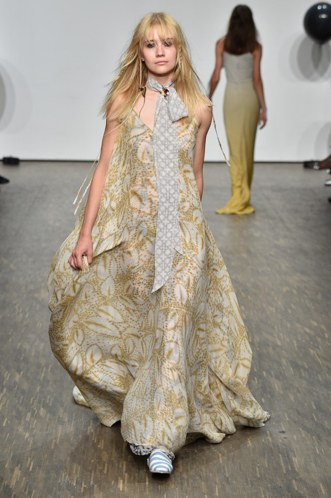 Dawid Tomaszewski Show - Mercedes-Benz Fashion Week Berlin Spring/Summer 2017