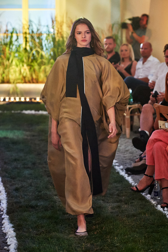 37_MMC-010719-lowres-fotFilipOkopny-FashionImages