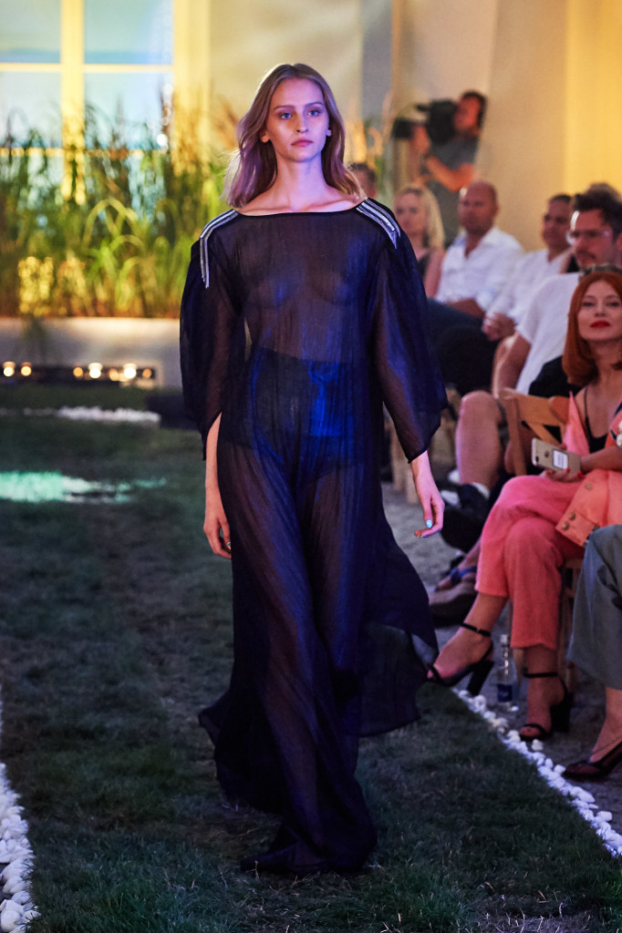 39_MMC-010719-lowres-fotFilipOkopny-FashionImages